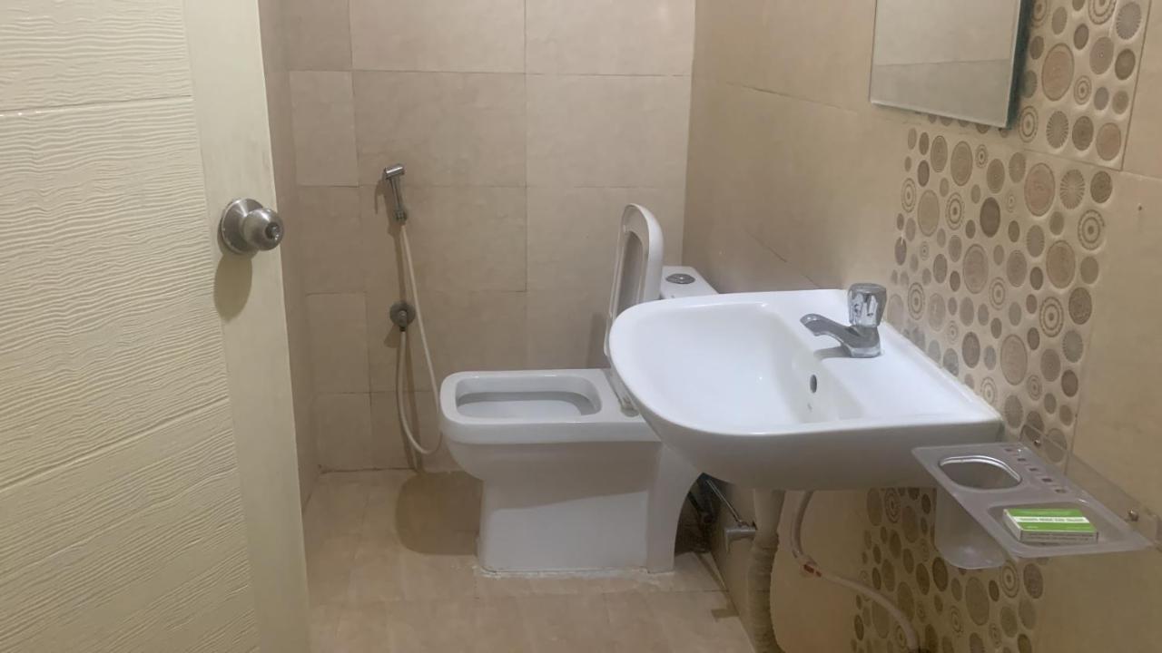 Homewood Suites Hyderabad Exterior photo
