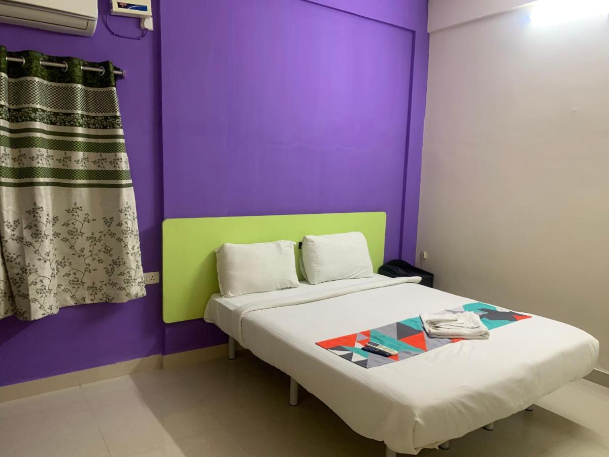 Homewood Suites Hyderabad Exterior photo