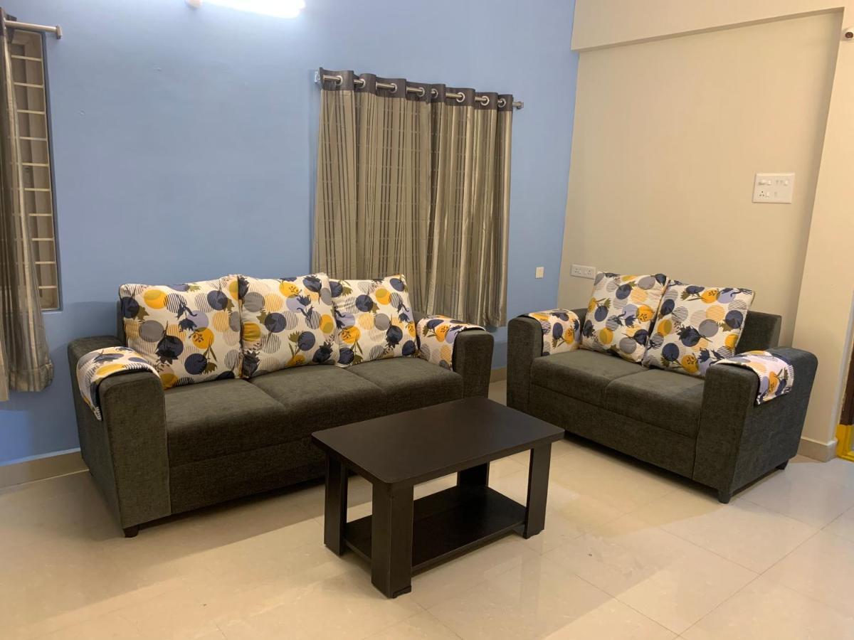 Homewood Suites Hyderabad Exterior photo